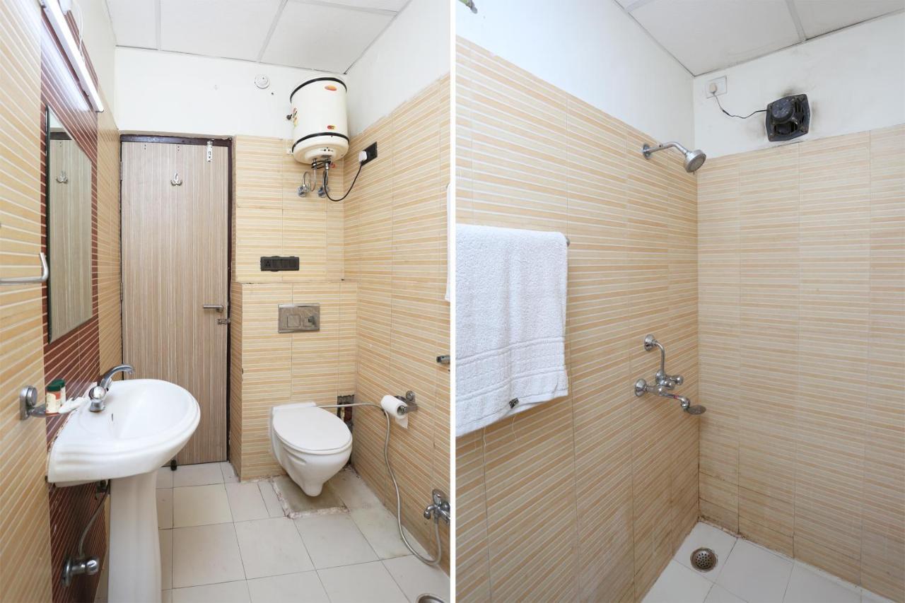 Capital O 5663 Gs Inn Chinhat Bagian luar foto