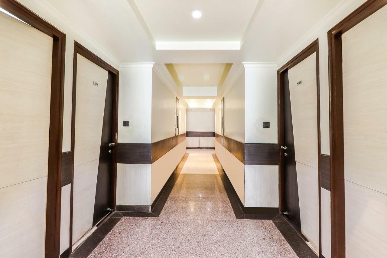 Capital O 5663 Gs Inn Chinhat Bagian luar foto