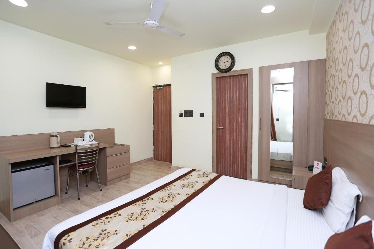 Capital O 5663 Gs Inn Chinhat Bagian luar foto