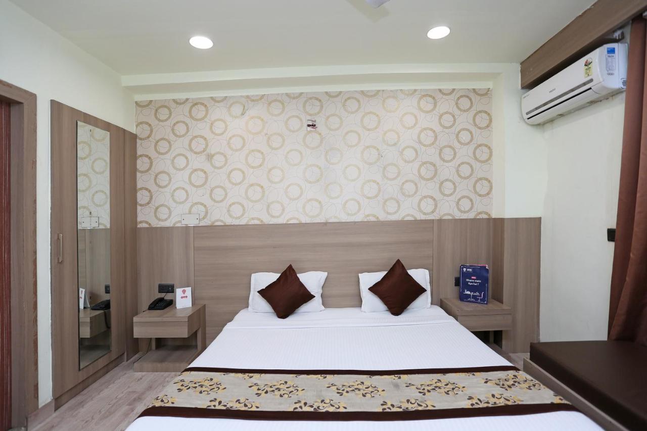 Capital O 5663 Gs Inn Chinhat Bagian luar foto
